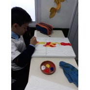 Alumnos de 5to A y B trabajando